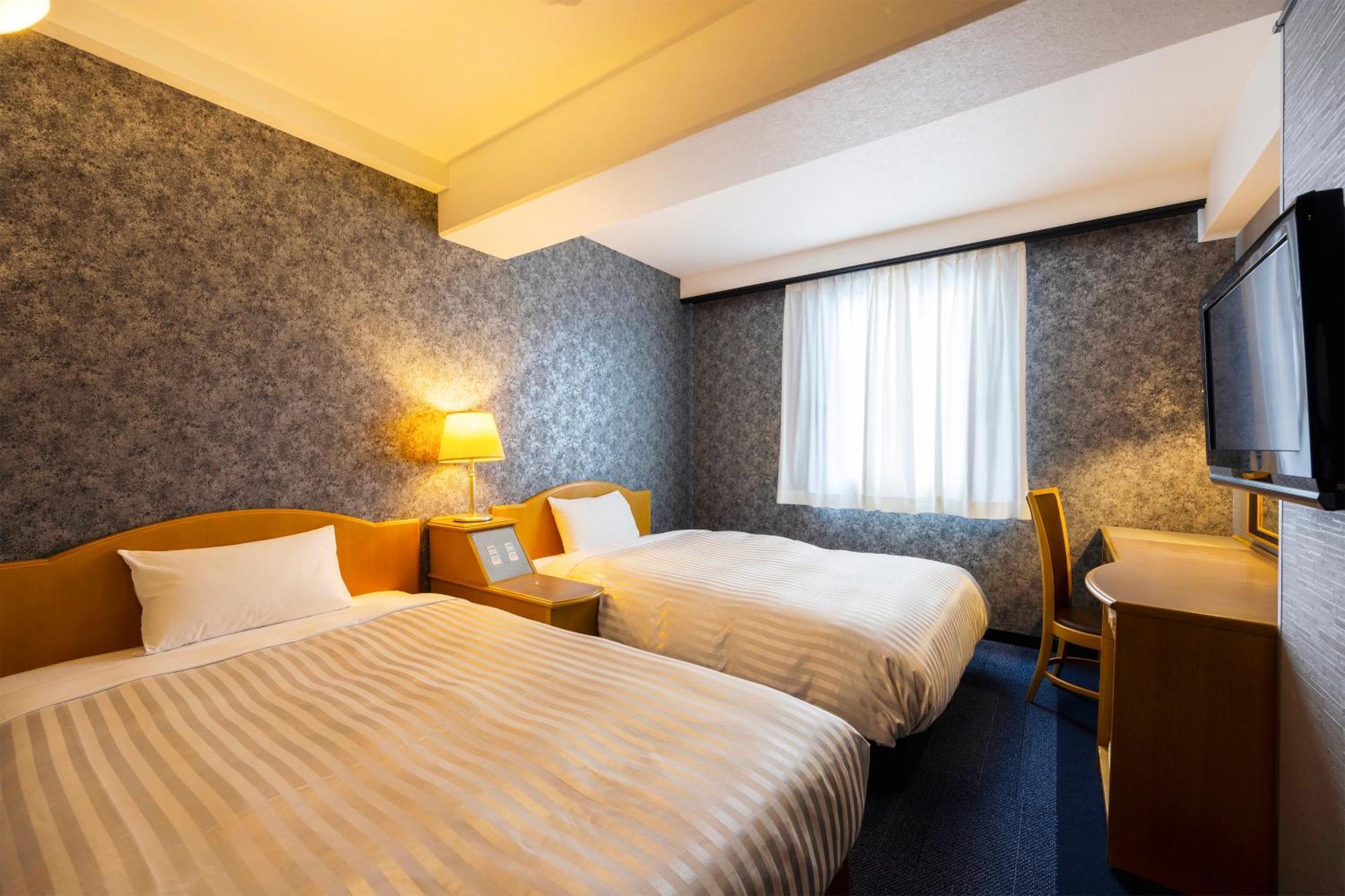 Miyakonojo Green Hotel Bagian luar foto